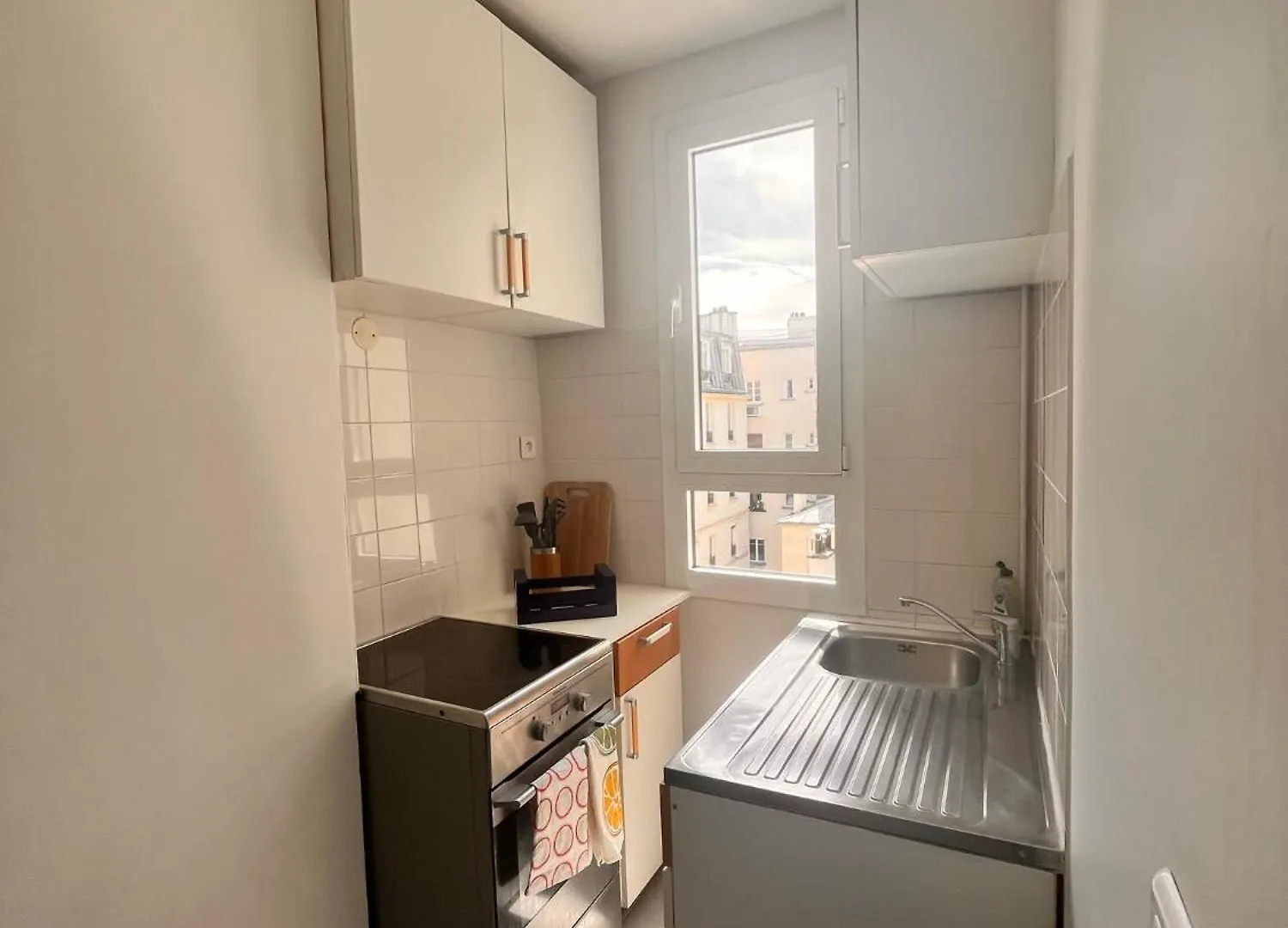 Reve D'Ete A Paris Apartment